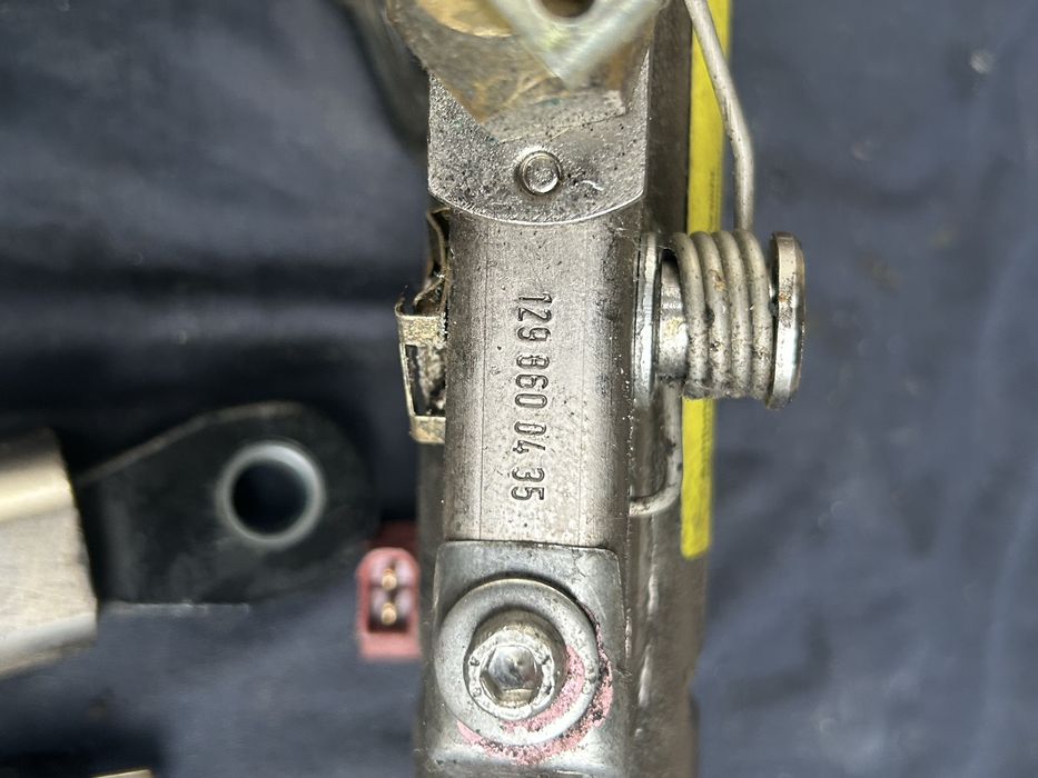 Mercedes r129 silownik zamek