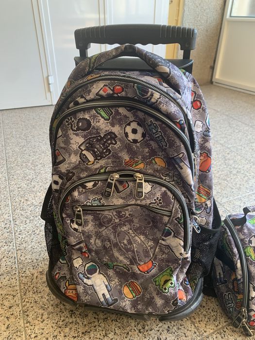 Mochila e lancheira totto