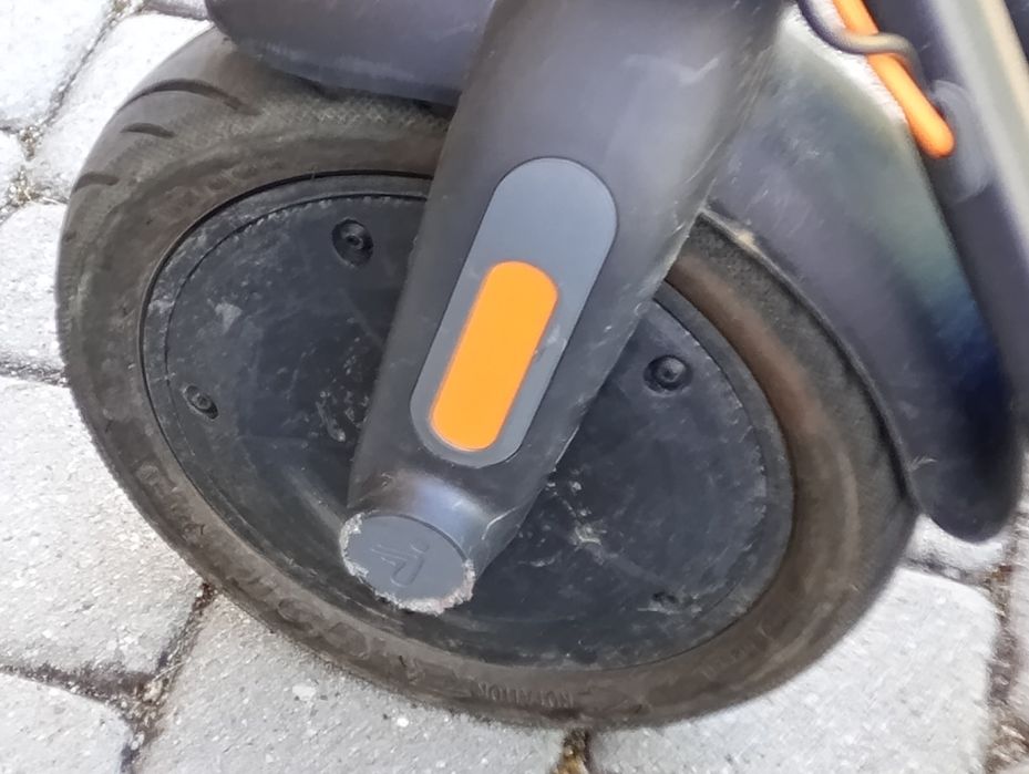 Hulajnoga elektryczna Ninebot