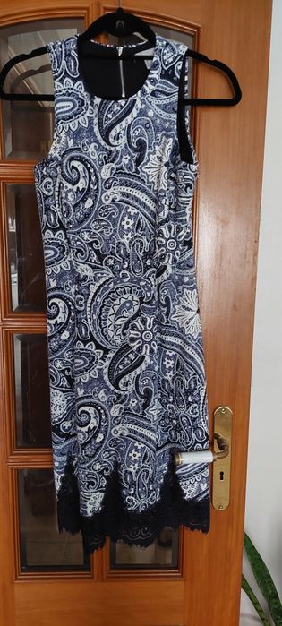 Vestido pelo joelho H&M