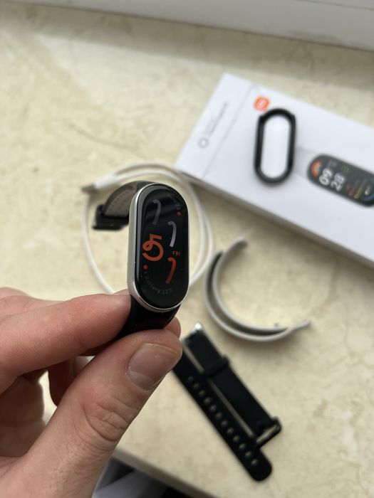 Продам mi Bend 9