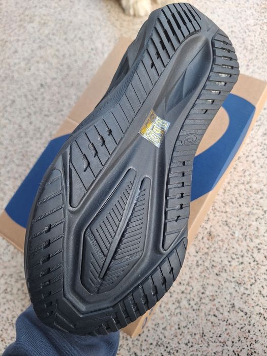Asics Novablast 5 Preto (43,5)