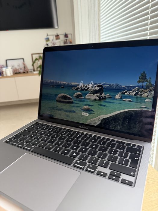 MacBook Air (M1)