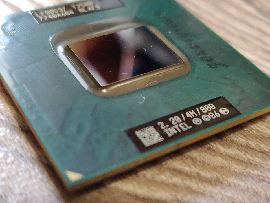 Процессор Intel T8300 2.4 GHz 800 Mhz 3 Mb Socket P Ассортимент: 162 ...