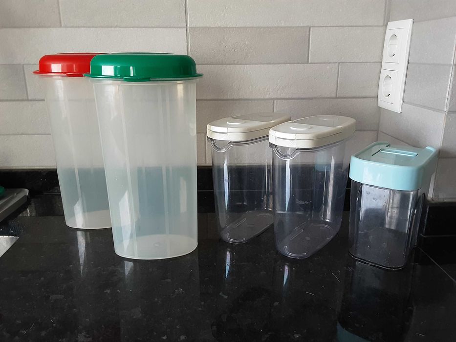 5 Caixas de Arrumação em Plástico