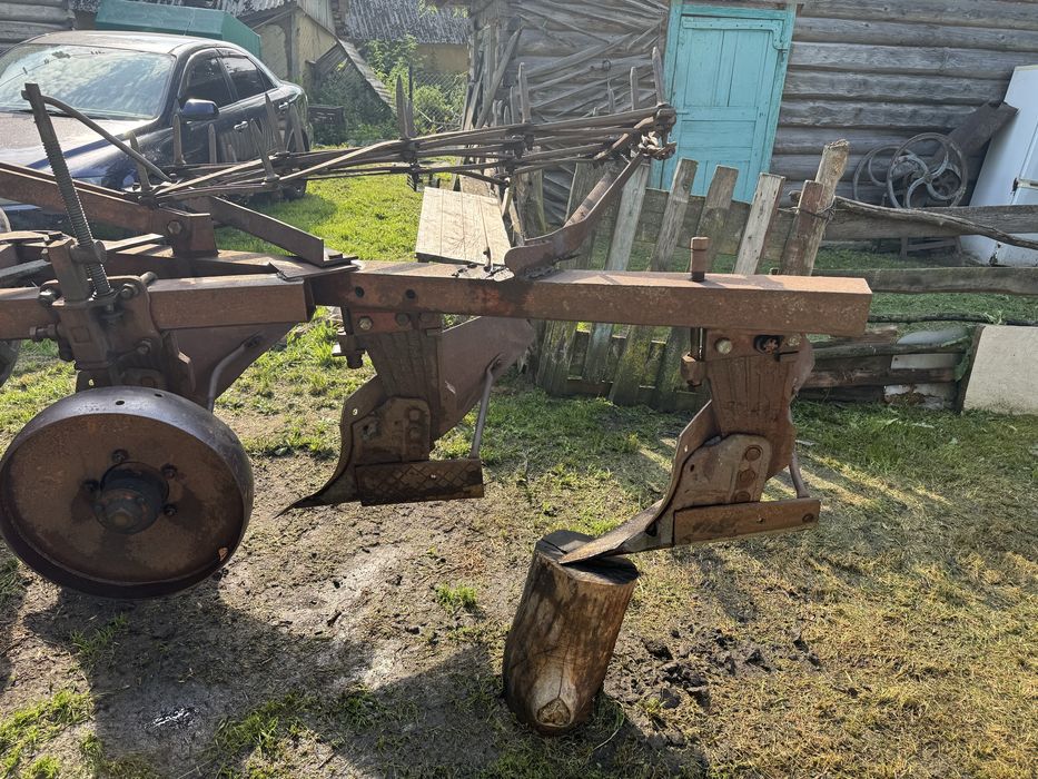 Плуг 3*35 радянський