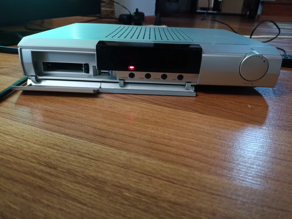 Продається тюнер Kathrein