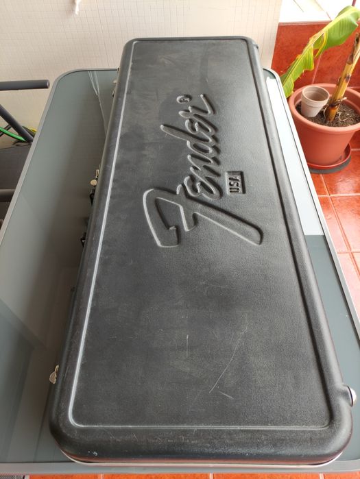 Fender Stratocaster 1979 com case original