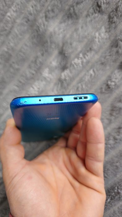 Продам Redmi 9c 4/64gb