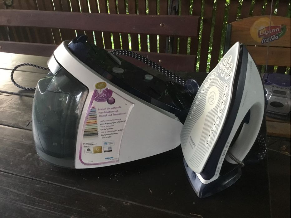 Утюг с парогенератором Philips Perfect Care GC 9220