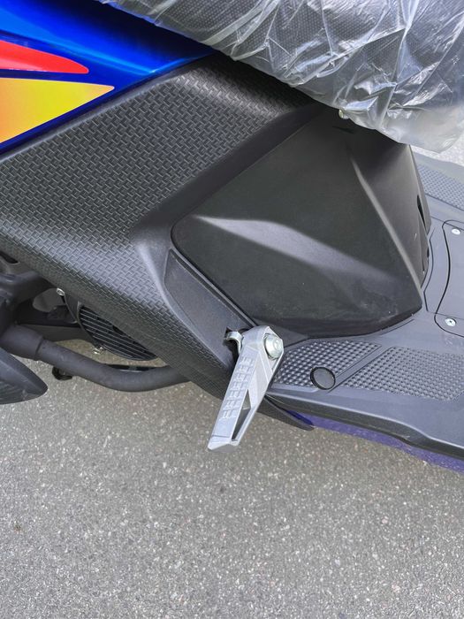 Скутер SPARK SP150S-19BN