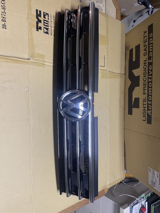 VW Tiguan Grill Atrapa R Line
