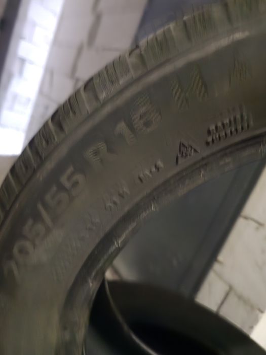 Зимові шин continental r16 205/55