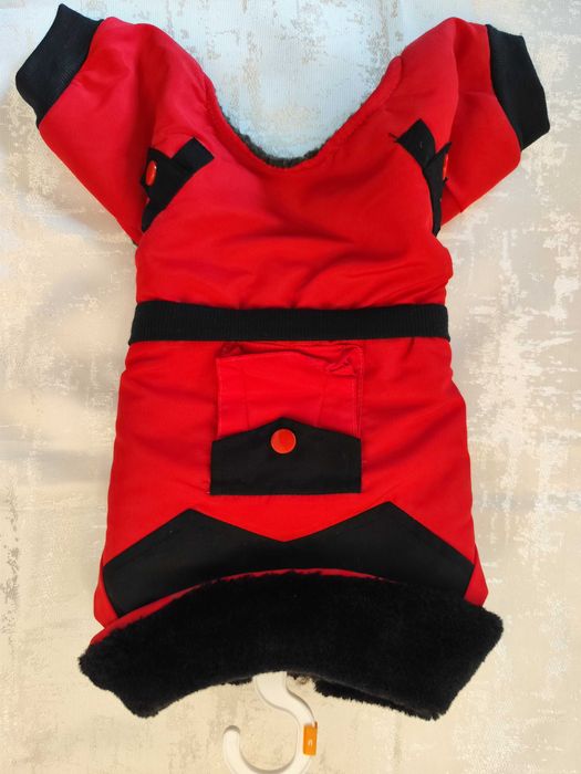 Casaco Vermelho para Cão com Pelo Preto – Tamanho M