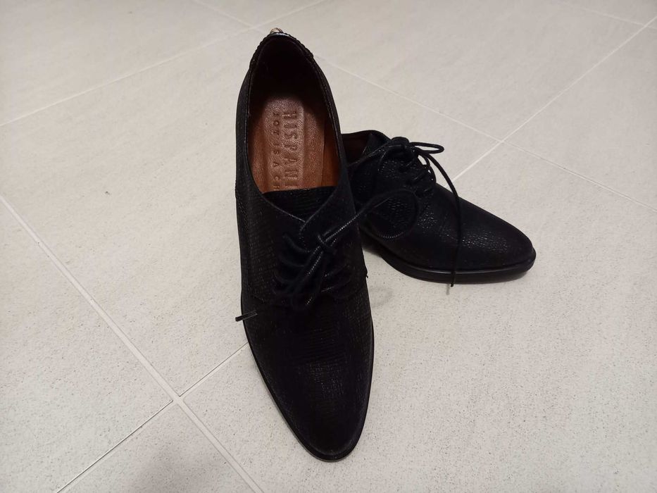 Sapatos novos marca Hispanitas