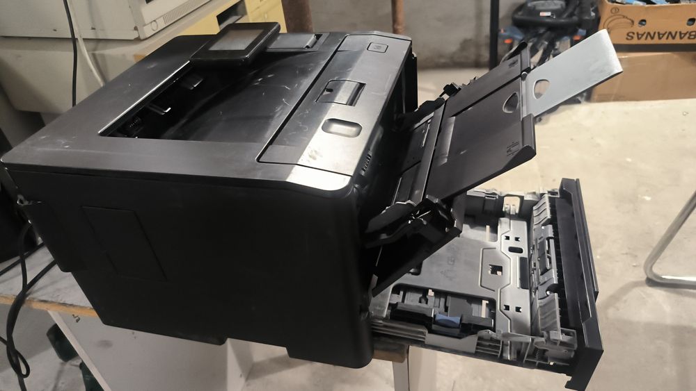Принтер HP LaserJet pro 400 M401dn M401a