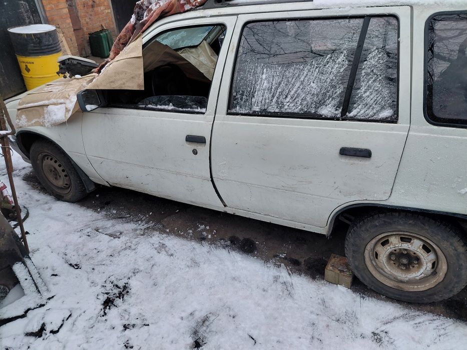 Розборка опель кадет  1.7 дизель універсал