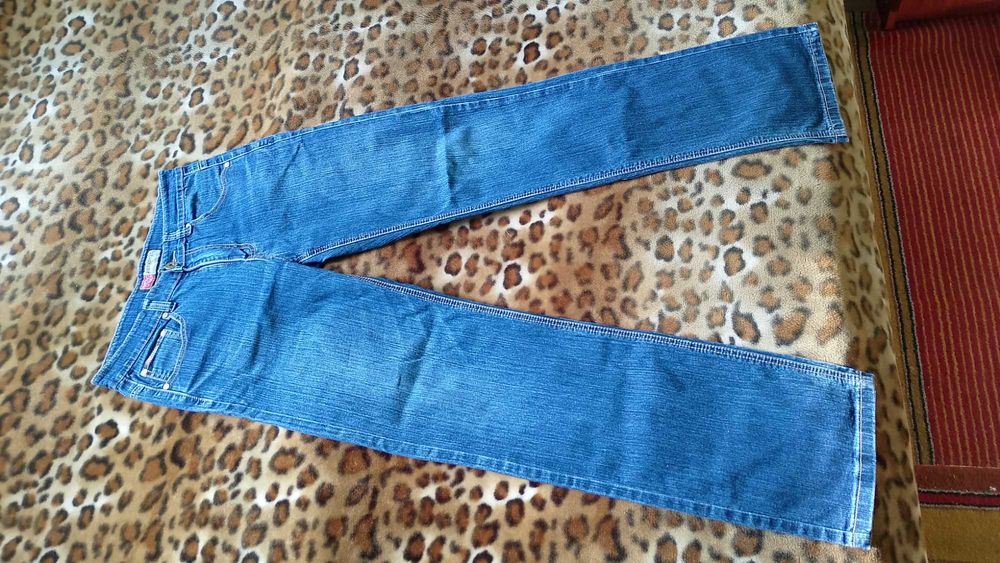 Джинсы мужские размер 48 / Продаю по месту