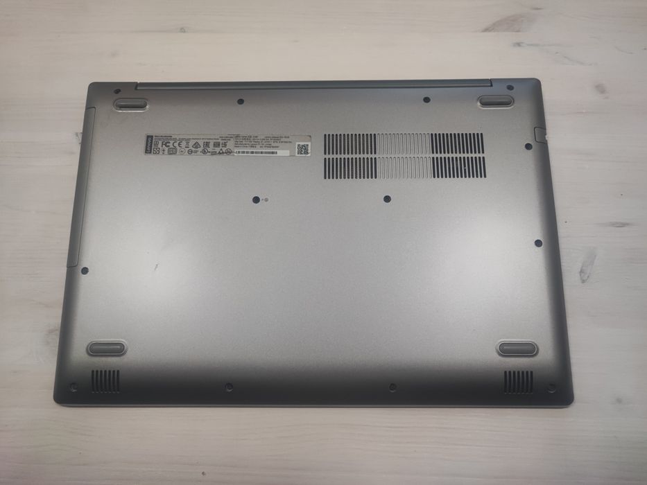 Продам ноутбук Lenovo ideapad 520-15IKB