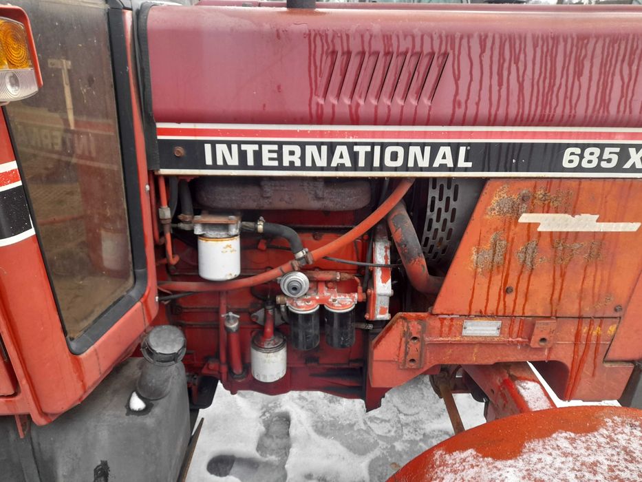 International case 695XL