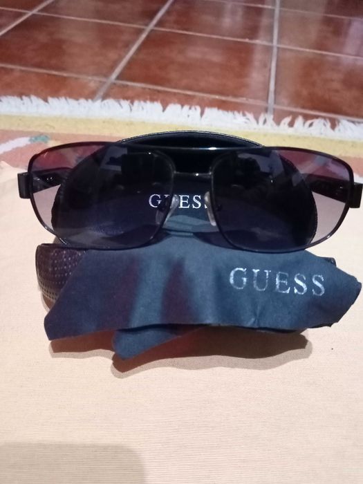 Óculos de sol Guess lentes de vidro