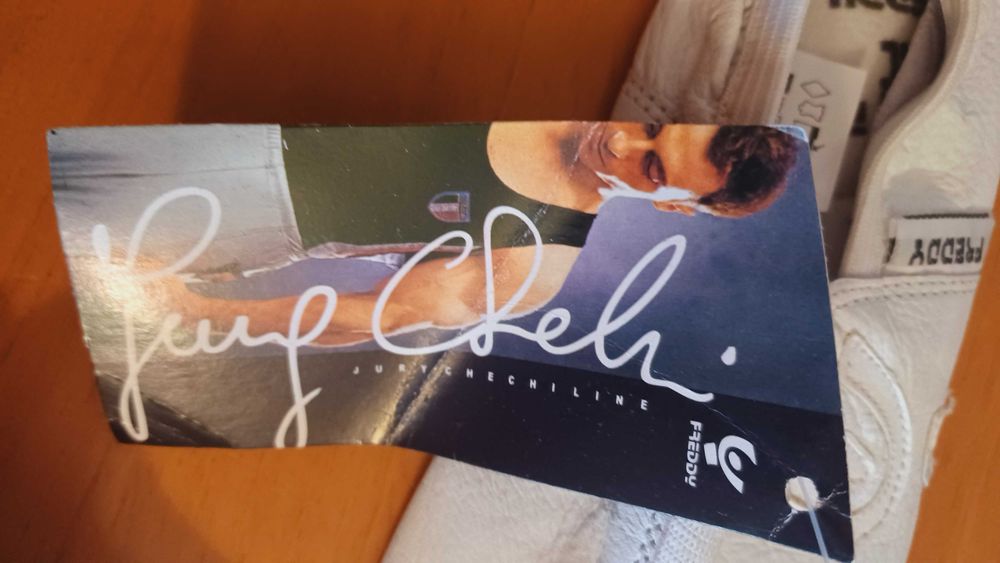 Sapatilhas de ginástica Freddy. Novas