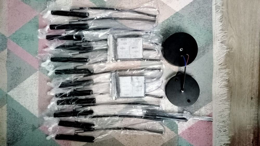 Продам прикольну сучасну нову лед люстру