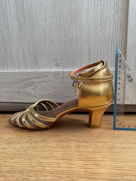 Туфлі для бальних латиноамериканських  танців Sansha dance 37,5 р.