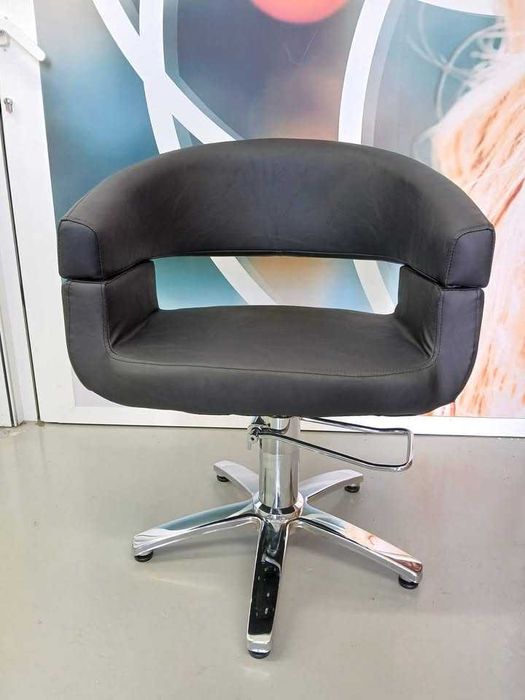Cadeira Hidráulica em Preto de Salão Novas e Profissionais