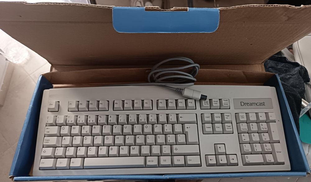Original SEGA Dreamcast Keyboard | With Vintage Box