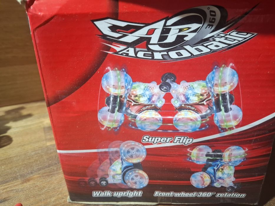 NOWE Auto Akrobatyczne R/C Super Flip 360° Świecące Kółka!