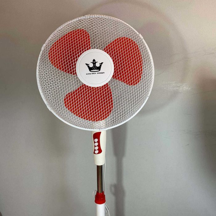 Підлоговий вентилятор Crown 40см, з таймером, 40Ват, 3 швидкості