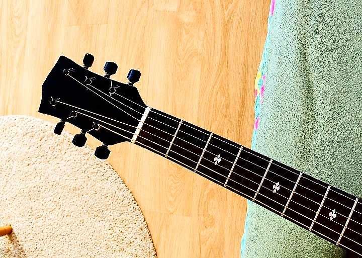 Guitarra Acústica