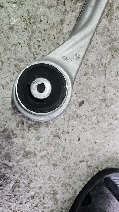 Wahacz prawy przód  bmw g29 supra mk5