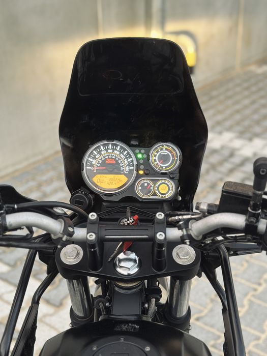 Royal Enfield Himalayan 410