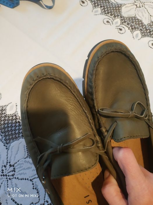 Półbuty khaki damskie 39. Nessi.