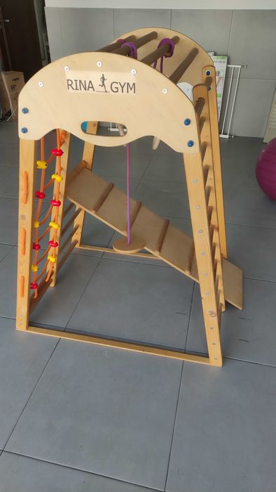 Ginásio Infantil em Madeira – Rina Gym (Escalada, Argolas e Balanço)