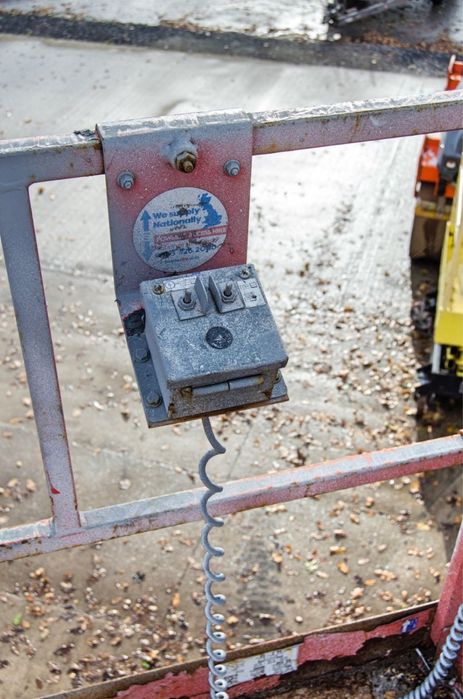 Ножичний підйомник(пеканіска) 18 метрів