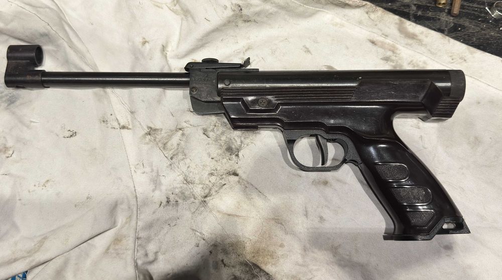 Pressão de ar Baikal IJ 40 chumbo 4.5