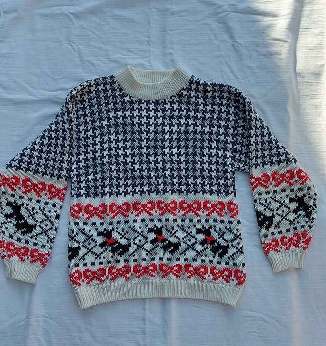 Koreański gruby sweter we wzory pepitkę psy teriery czerwone kokardki