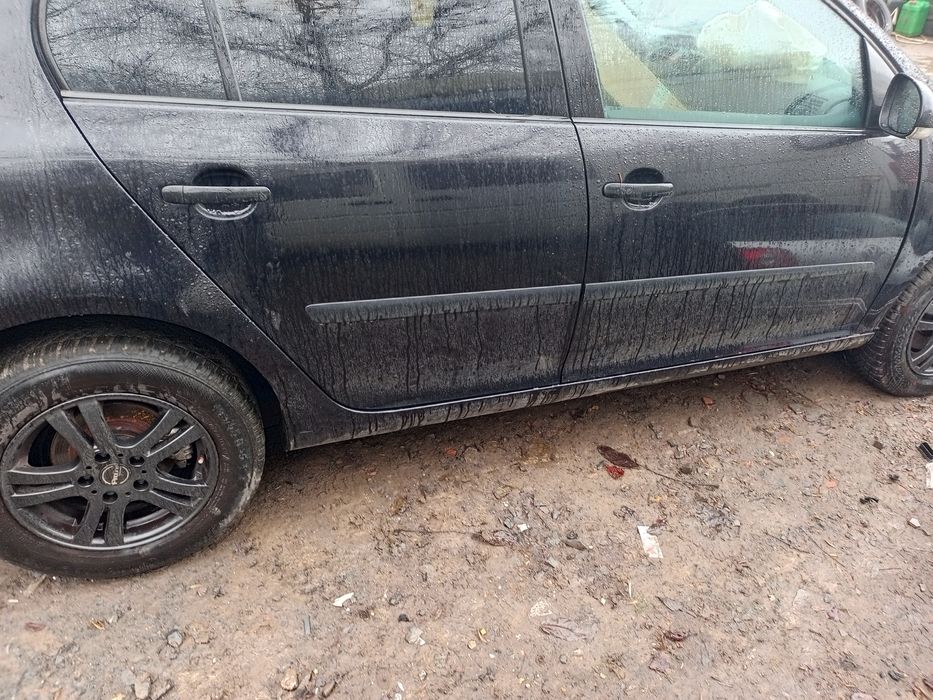 Drzwi prawe przednie lc9z tylne golf V hatchback