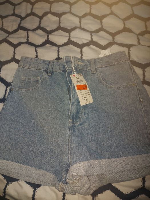 Szorty z wysokim stanem