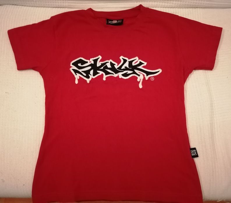 T-shirt como nova, skulk