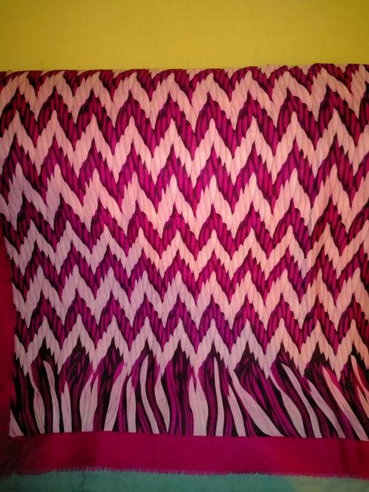 Szal w pięknym kolorze