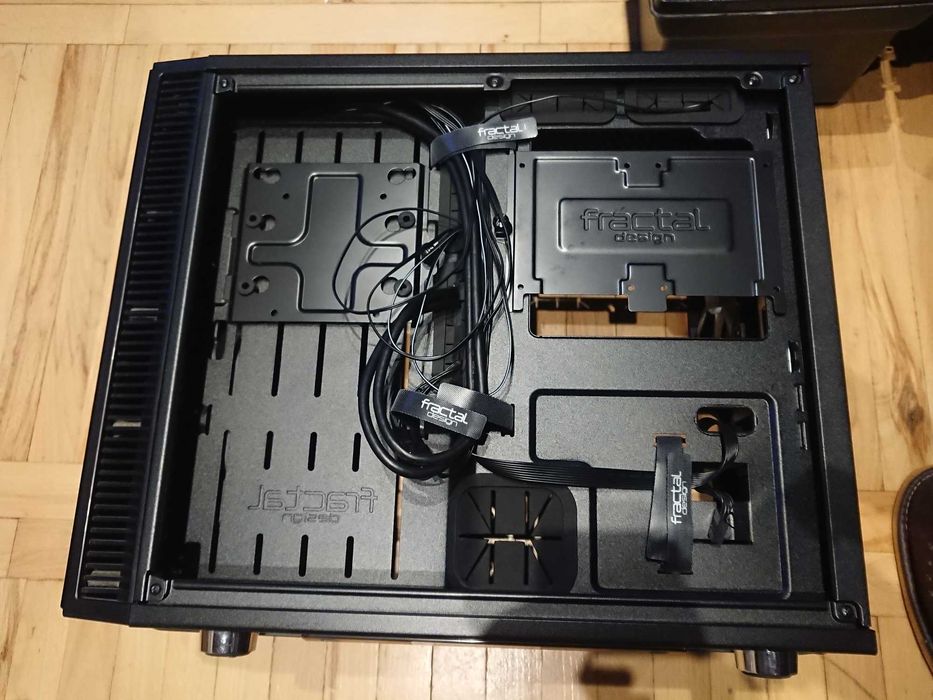 Obudowa ITX/SSF Fractal Design Define Nano S czarna okno komplet