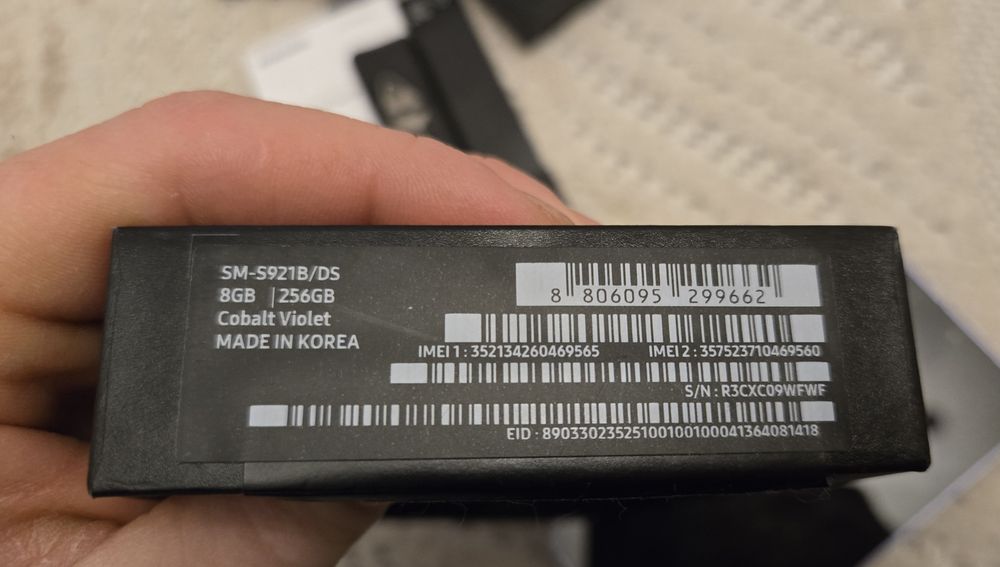 Samsung S24 - 256GB - Cobalt Violet