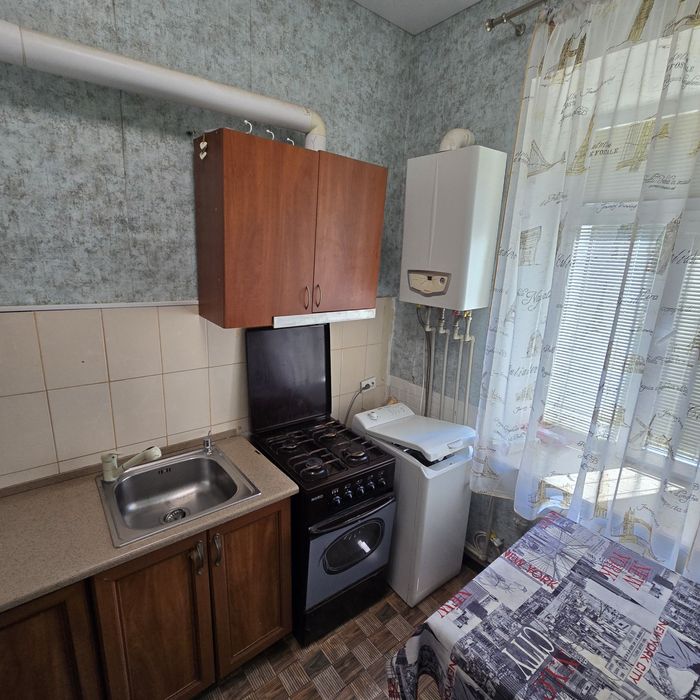 Продаж 1 кімнатна  квартира  Центр вулиця Адміральська