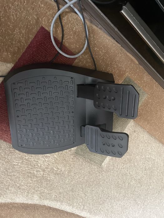 Продам руль Thrustmaster t150