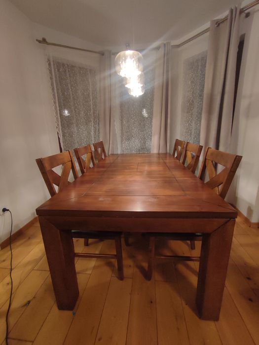 Stół z krzesłami zestaw