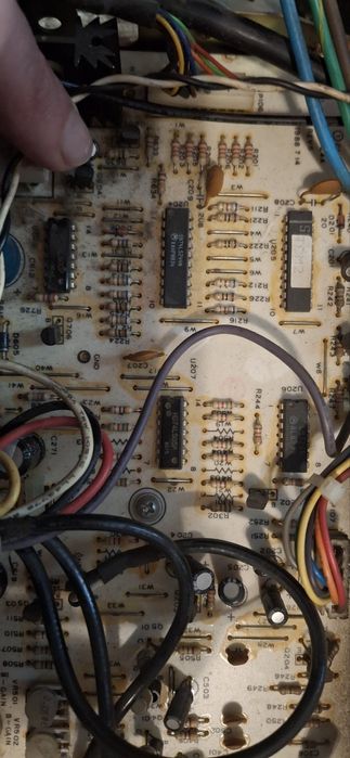 Плати від старих пристроїв на запчастини